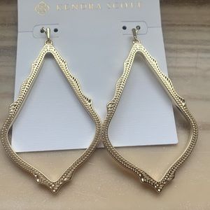 NWT Gold SOPHEES Kendra Scott